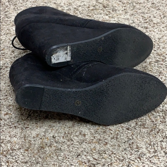 Black wedge booties - Picture 3 of 3